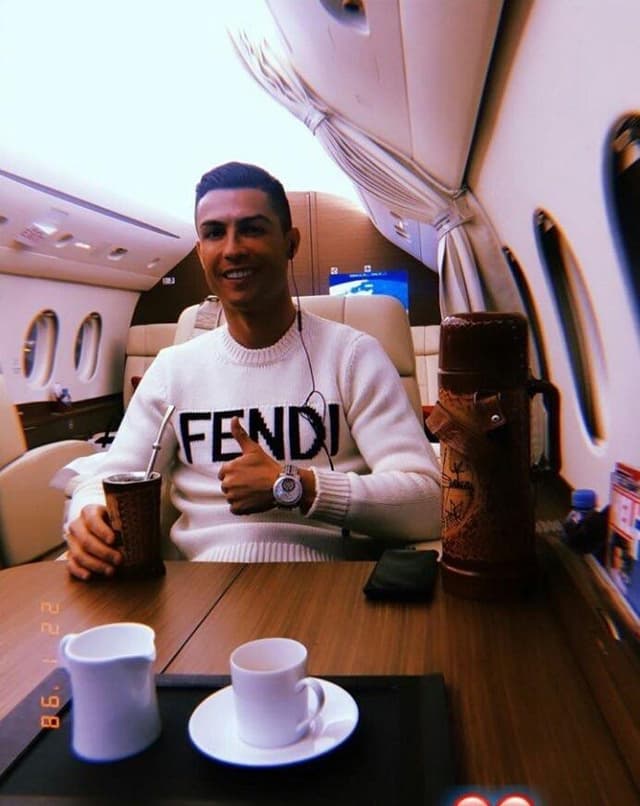 Cristiano Ronaldo sips Mate